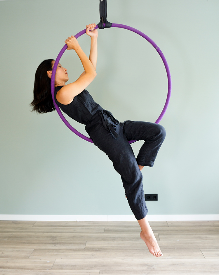 Lyra photography | Aerial hoop moves, Aerial hoop, Aerial dance